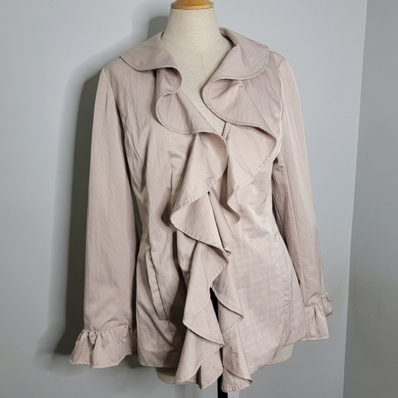 Willi Smith Medium Cream Ruffle Blazer Jacket with Orange Lining - Picture 2 of 14